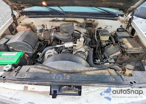 1998 GMC Sierra C3500 z USA, uszkodzony, nr VIN 1GTGC33R7WF041572